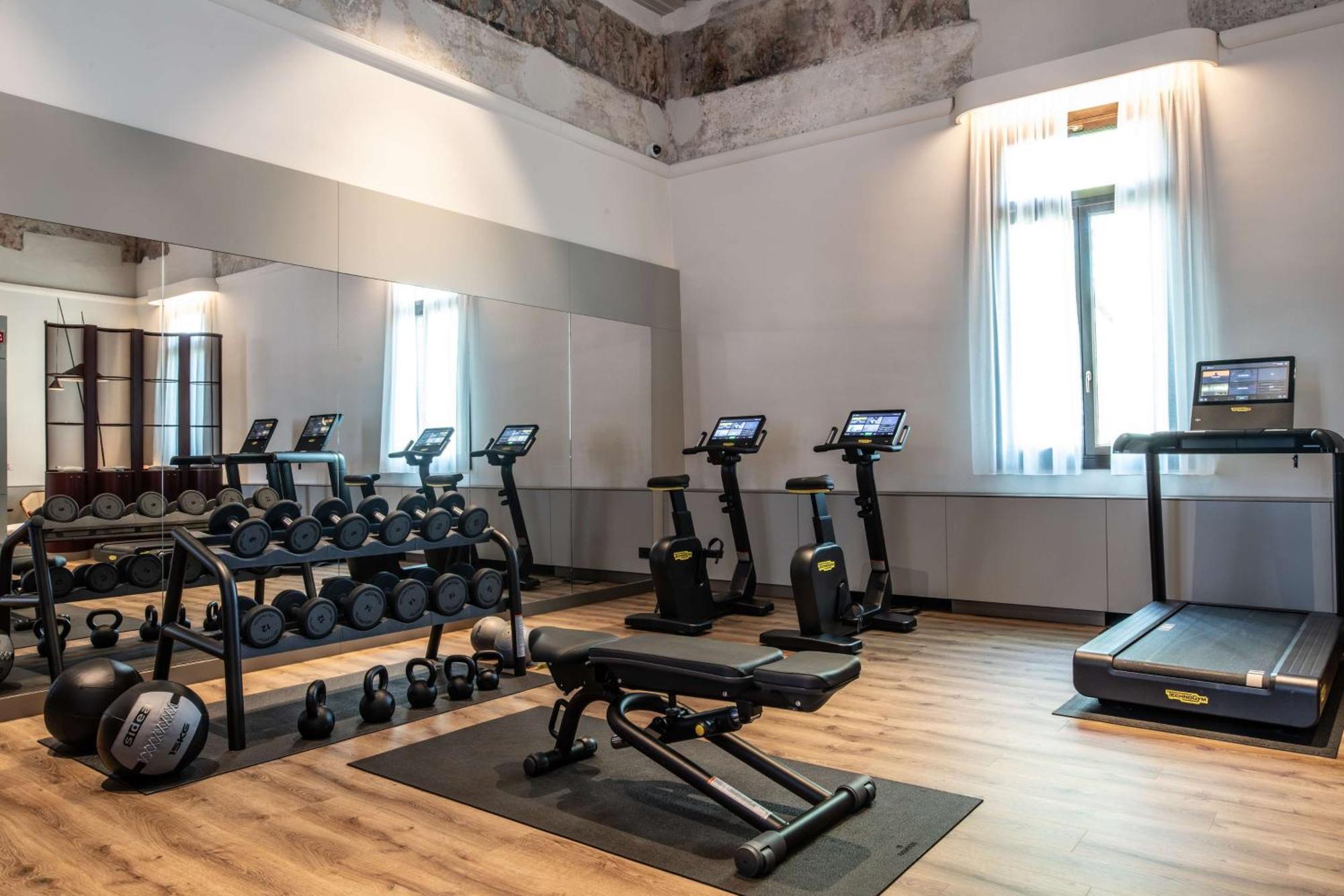 Radisson Collection Hotel, Palazzo Nani Венеция Экстерьер фото The gym at the hotel